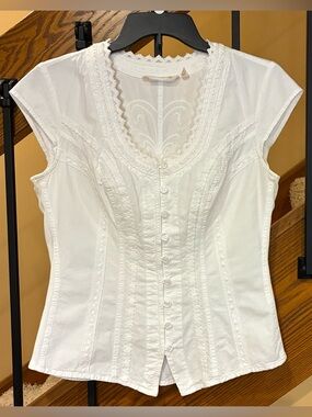 Soft Surroundings Top Taos Fitted Cap Sleeve Embroidery cotton Blend White SZ.XS